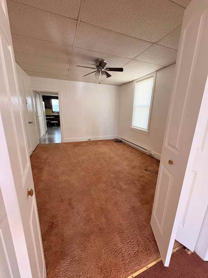 1448 W King St #1 - Photo 7 of 10