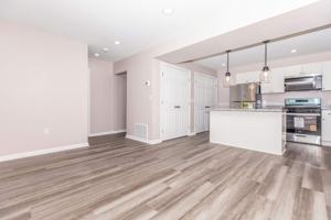 featured image of 1900 Ramblewood Rd