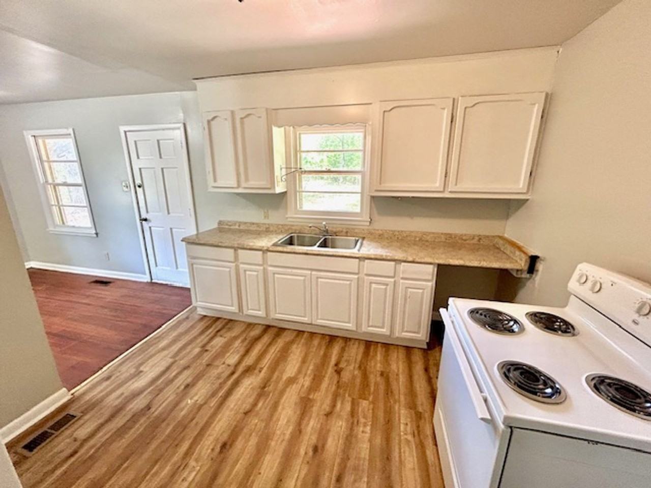 3601 Fay St Nw - Photo 6 of 15