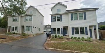 featured image of 1327 N Bronough St