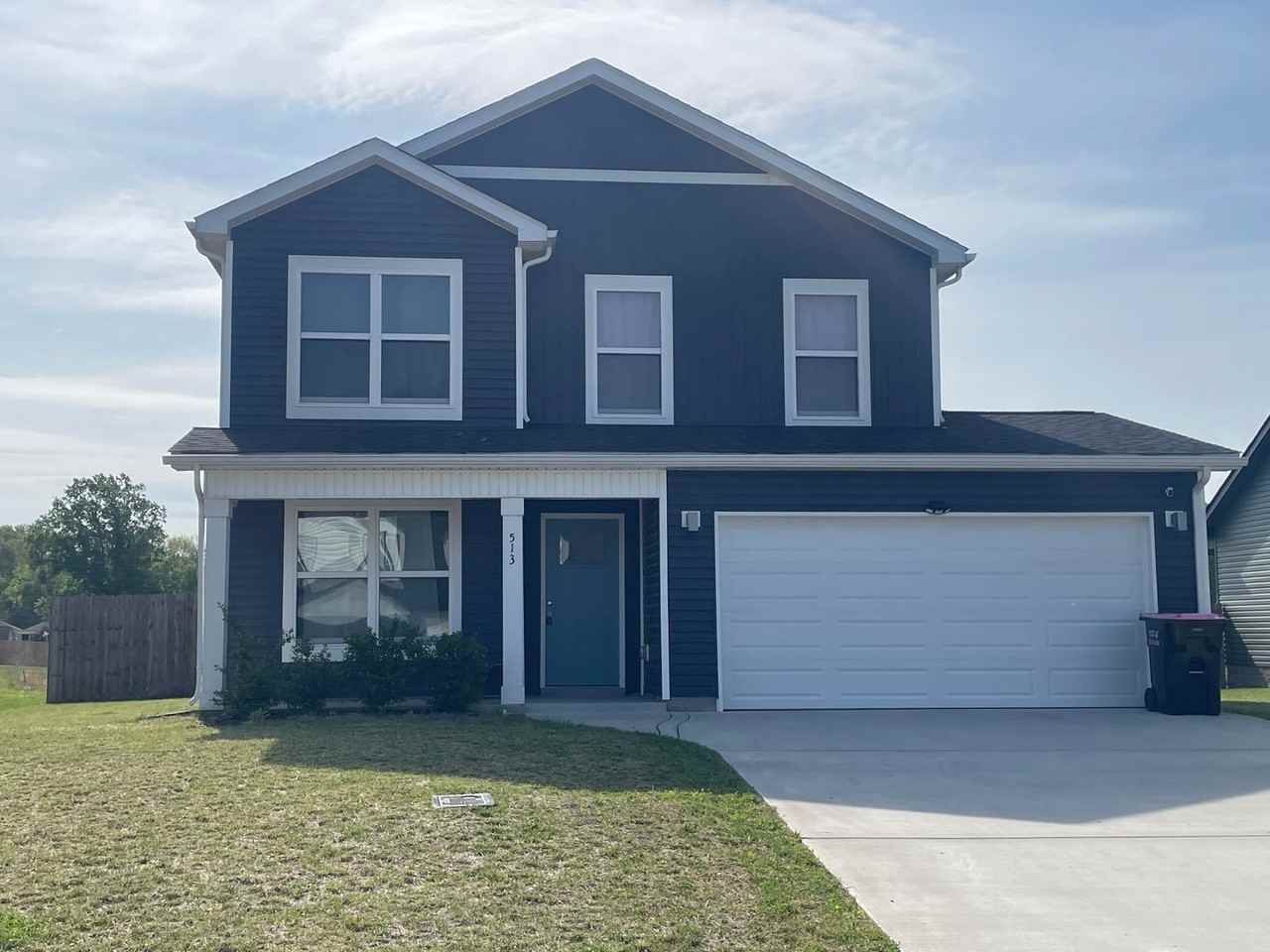 513 Herman Dr - Photo 2 of 3