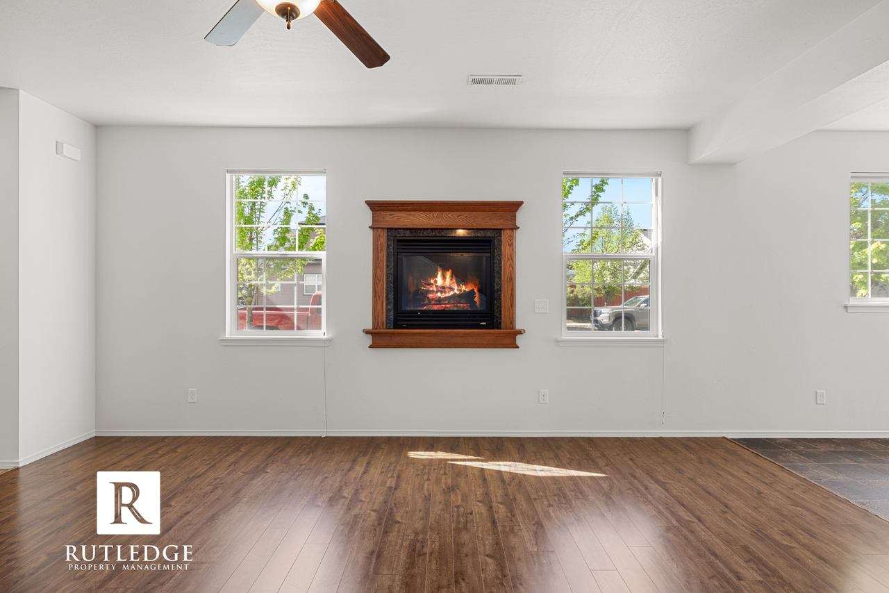 2374 Dahlia Way - Photo 4 of 22