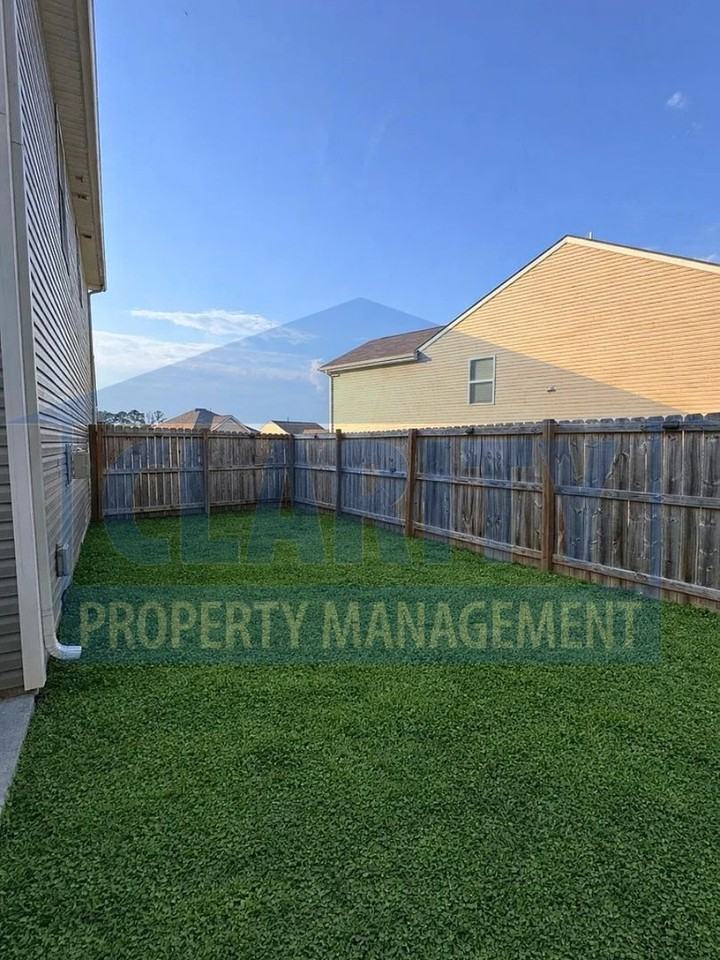 3308 Harmony Ct Ne - Photo 3 of 6