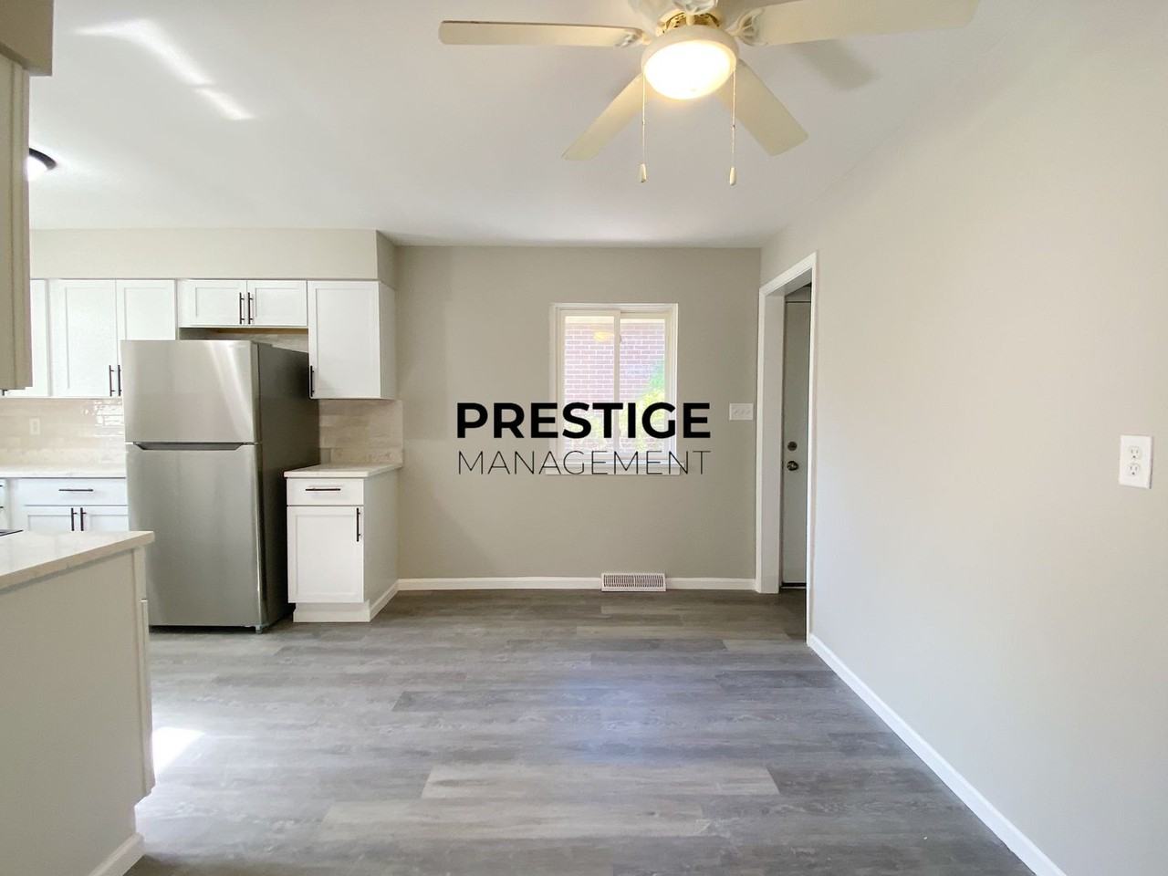 4360 Monroe St - Photo 4 of 15