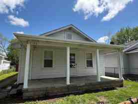 3106 S Vine St - Photo 1 of 1