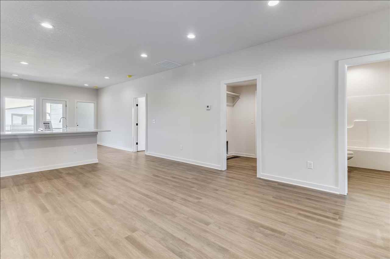 3440 3440 E Thunder St - Photo 5 of 29