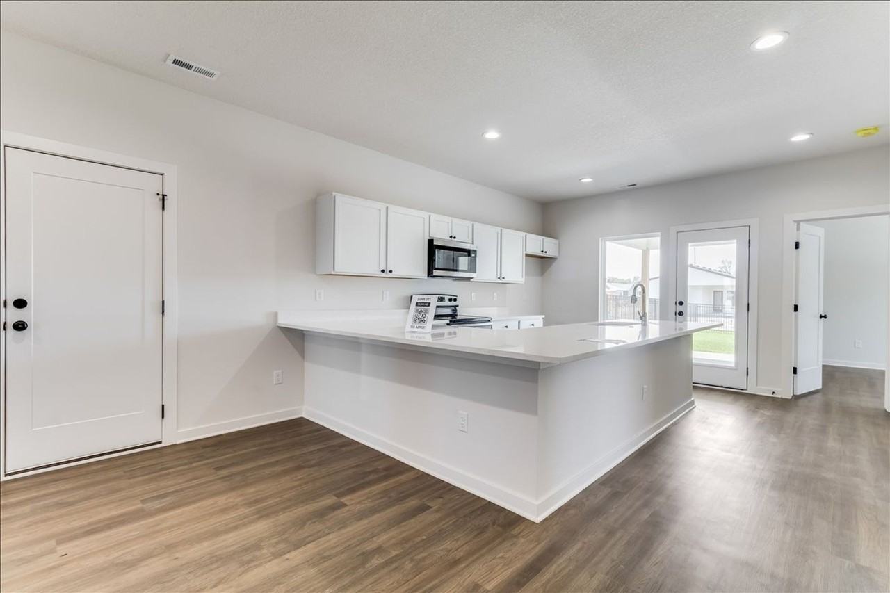 3440 3440 E Thunder St - Photo 6 of 29