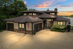 8184 Woodland Shore Dr - Photo 1 of 1