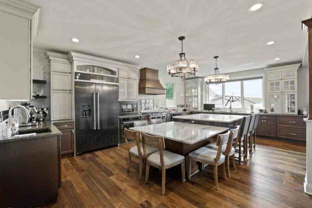 8184 Woodland Shore Dr - Photo 5 of 8