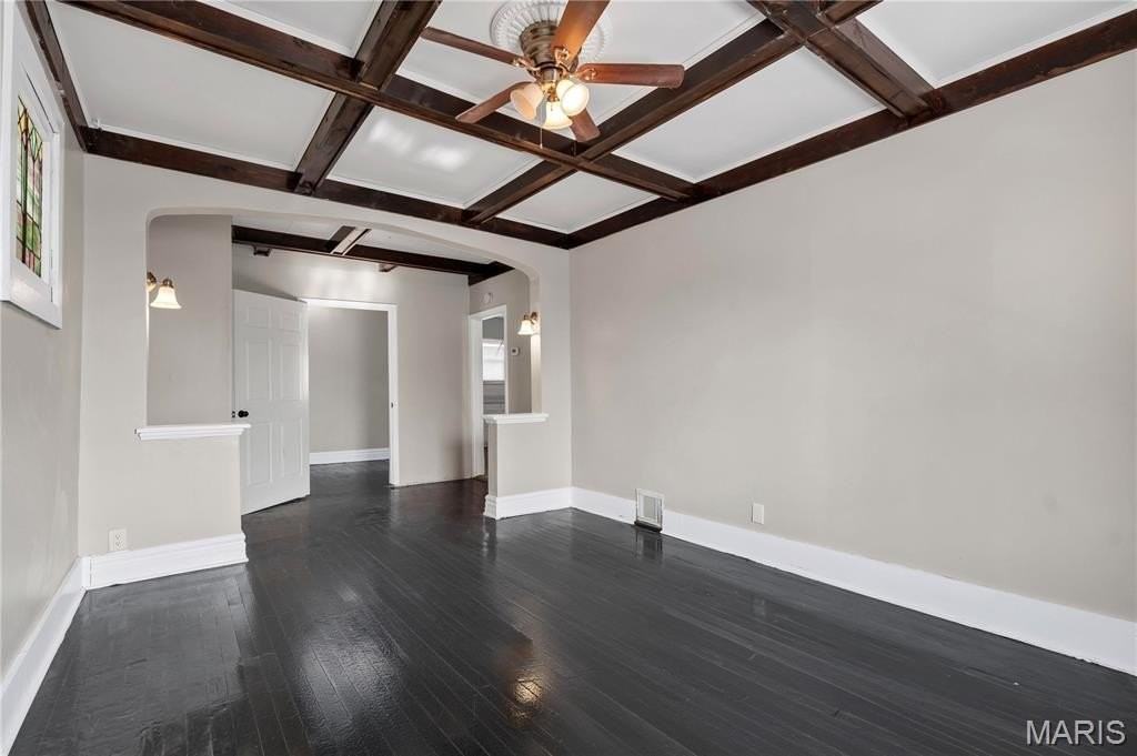 3915 Schiller Pl - Photo 4 of 22