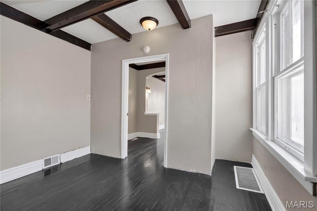 3915 Schiller Pl - Photo 7 of 22