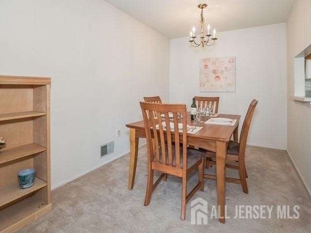 395 Lancaster Ct - Photo 4 of 13