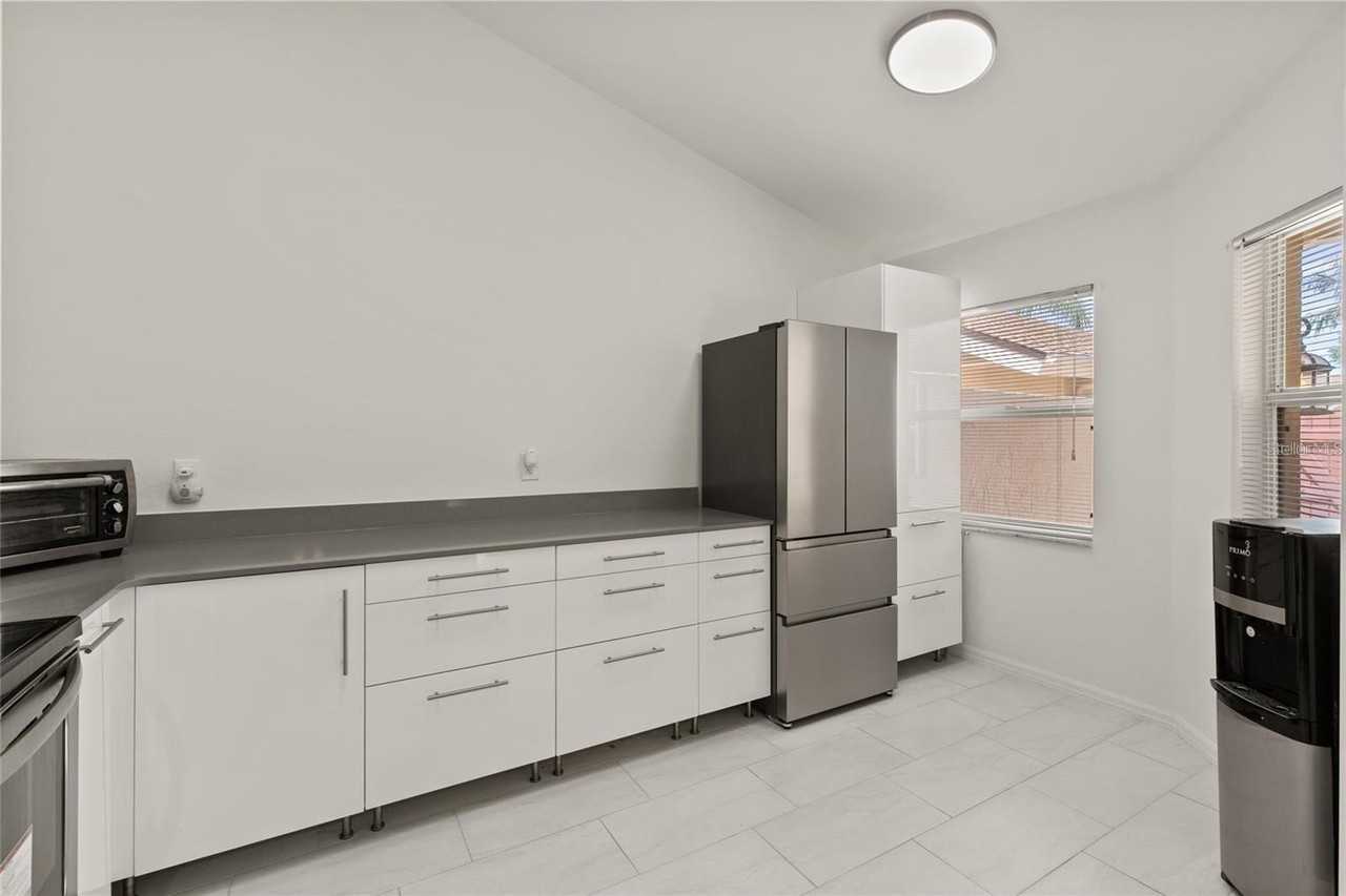 5623 Monte Rosso Rd - Photo 3 of 18