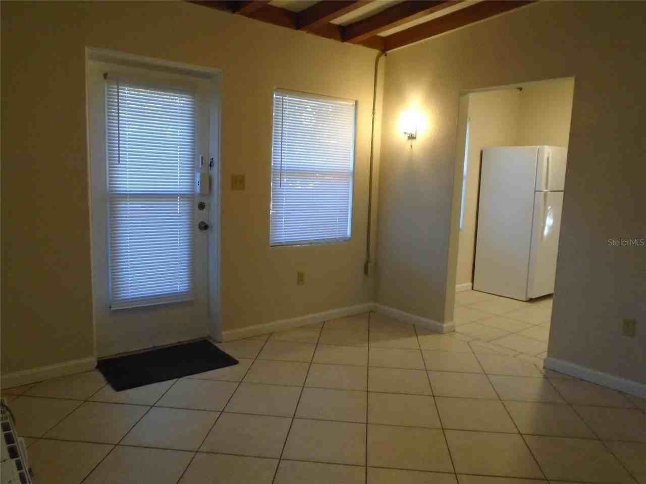 131 Lemon Ln - Photo 3 of 12