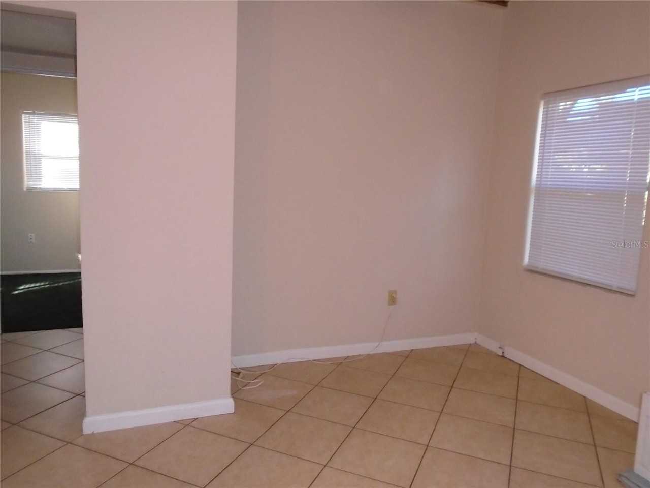 131 Lemon Ln - Photo 4 of 12