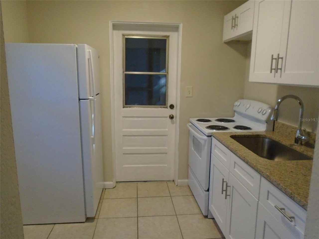 131 Lemon Ln - Photo 5 of 12