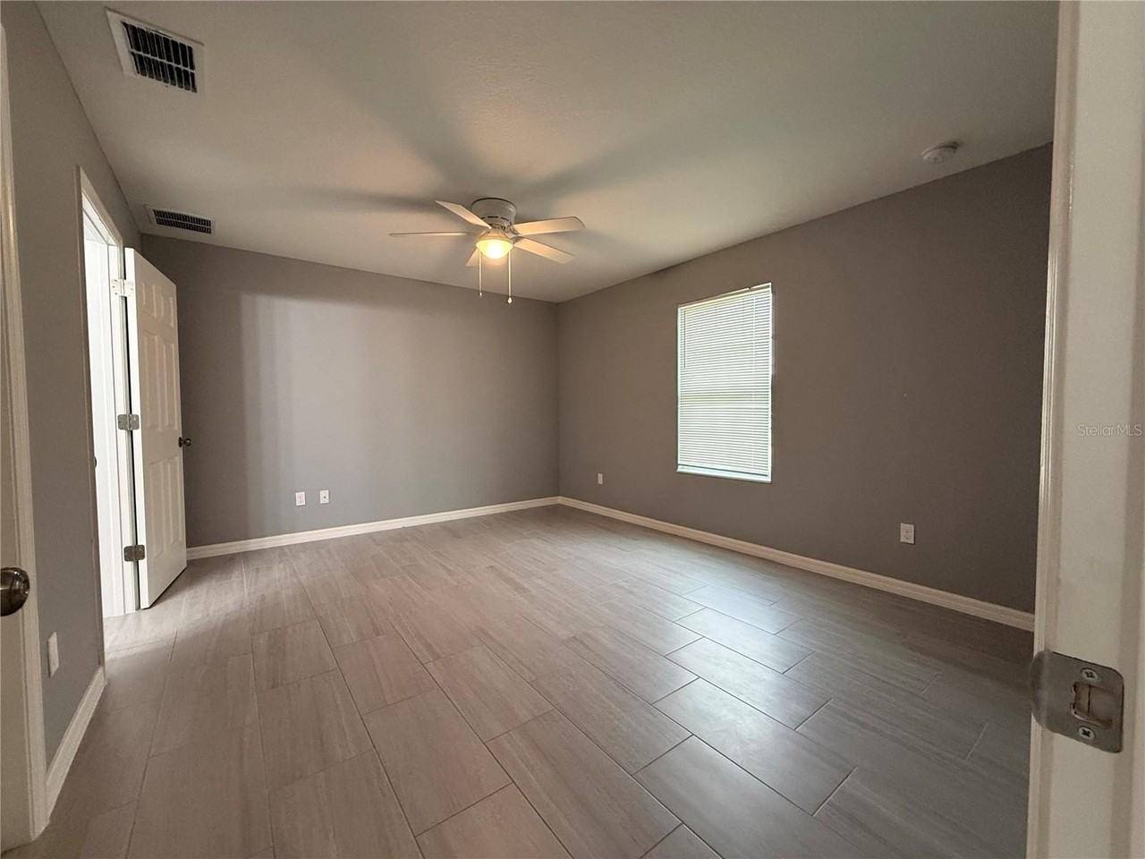 6299 Nw 61st Ave - Photo 7 of 12