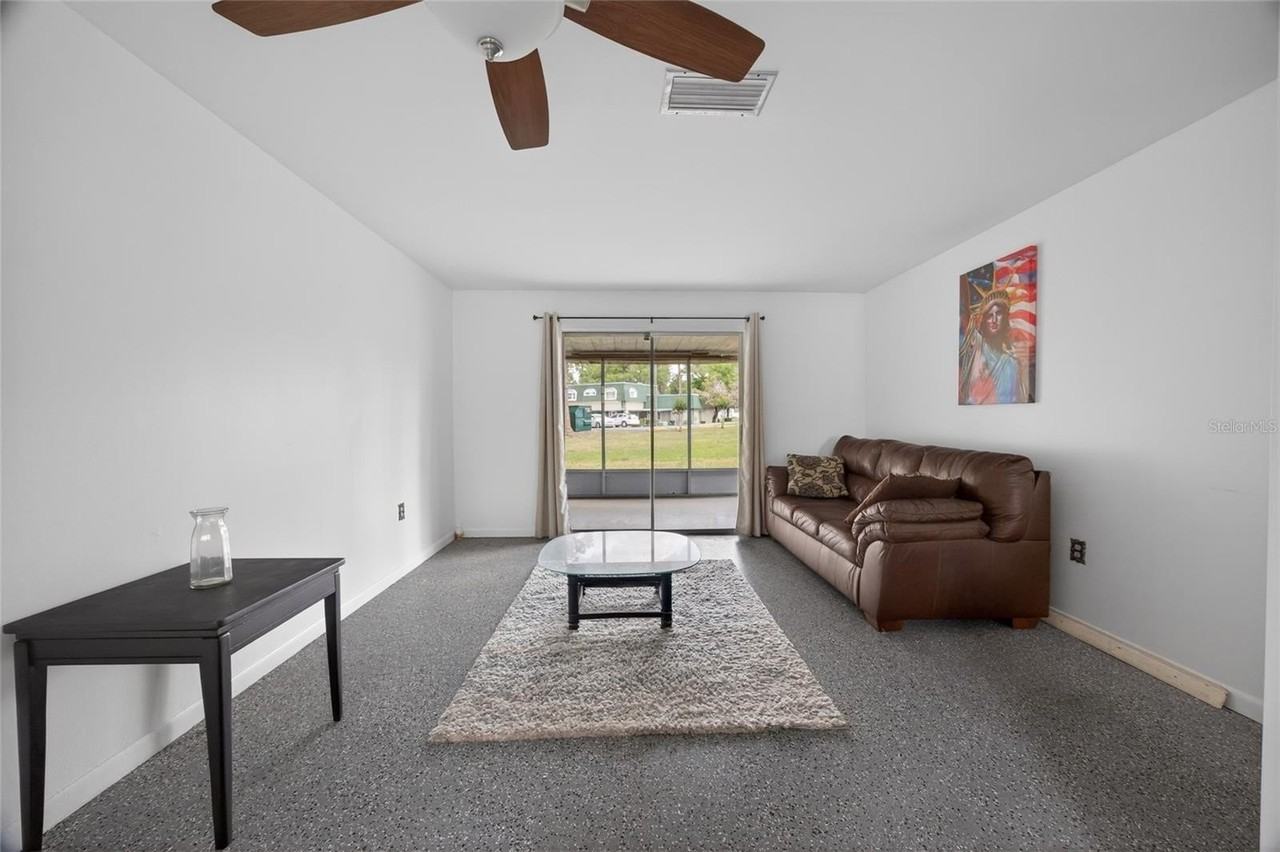 1567 Se 27th St #D - Photo 4 of 25