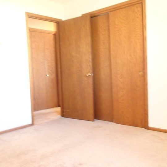 1427 6th Ave Se #4 - Photo 7 of 10