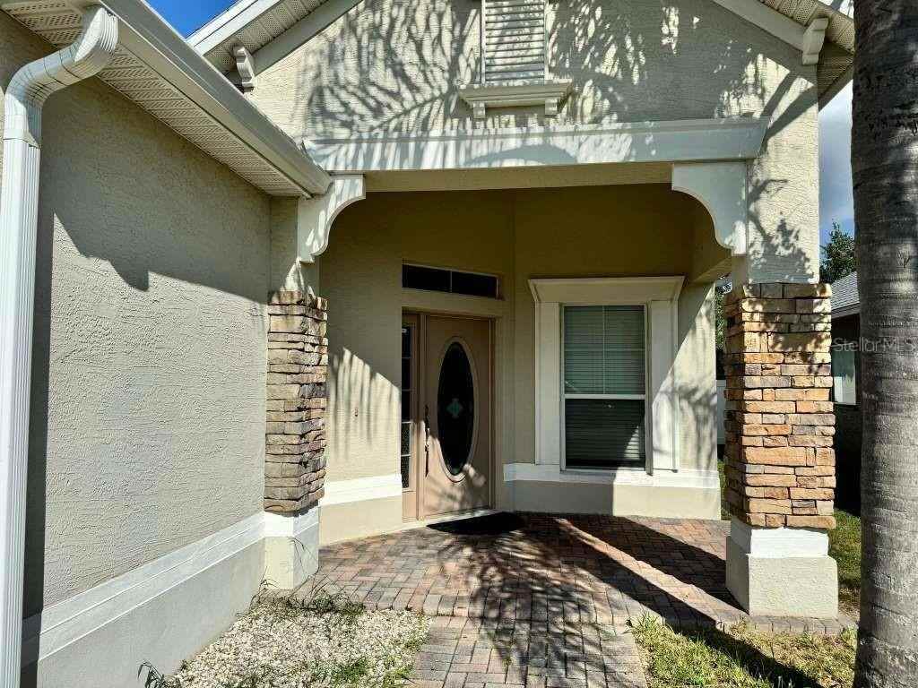 221 Towerview Dr E - Photo 2 of 15