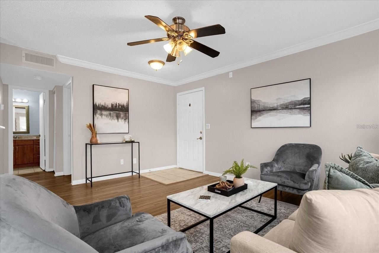 11544 Westwood Blvd #1311 - Photo 3 of 21