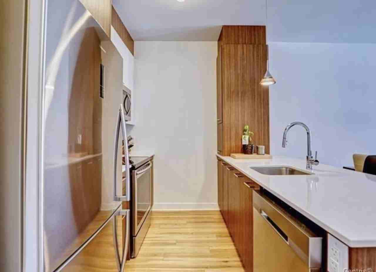 2350 Avenue Aird #214 - Photo 6 of 20