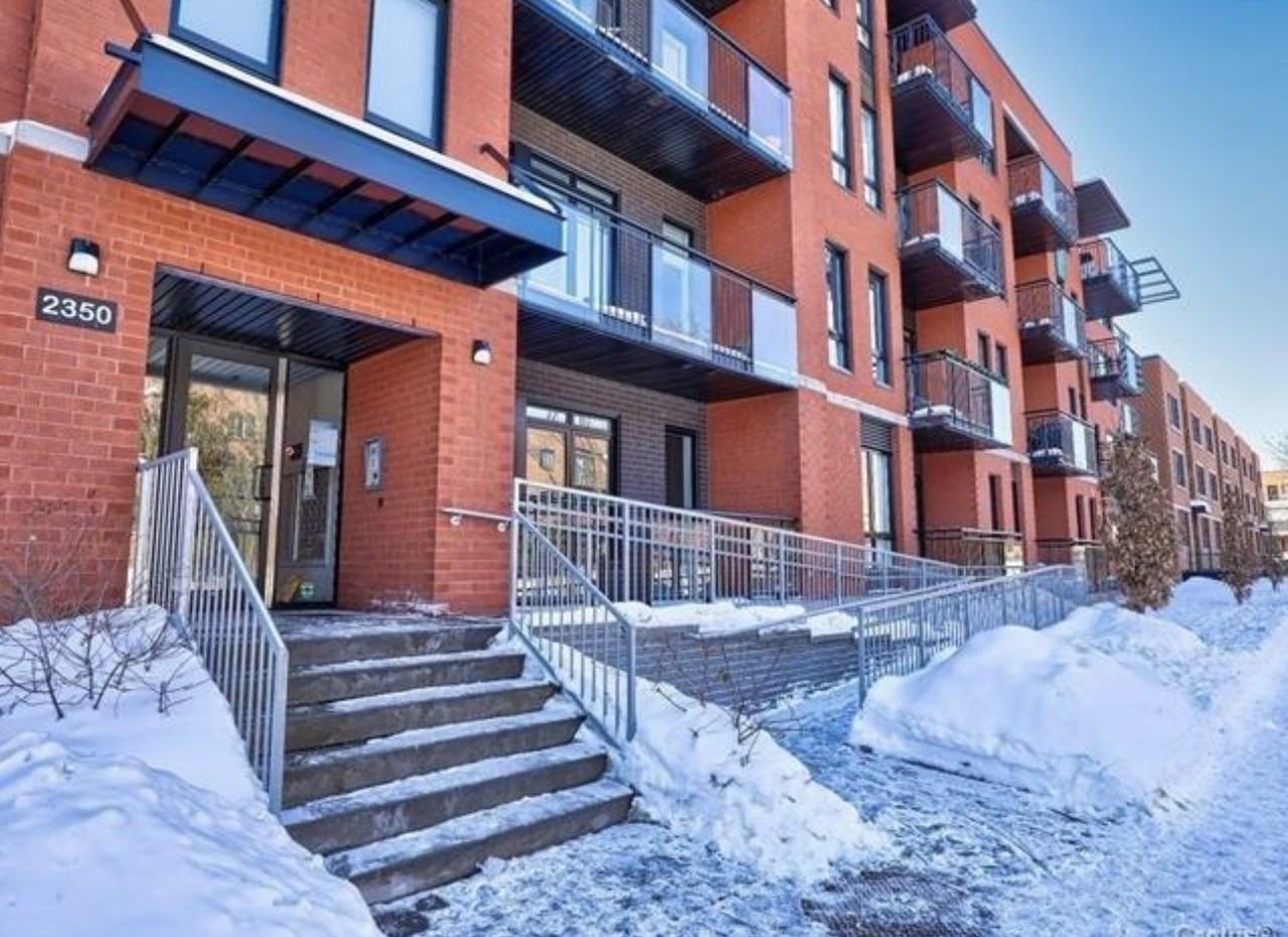 2350 Avenue Aird #214 - Photo 2 of 20