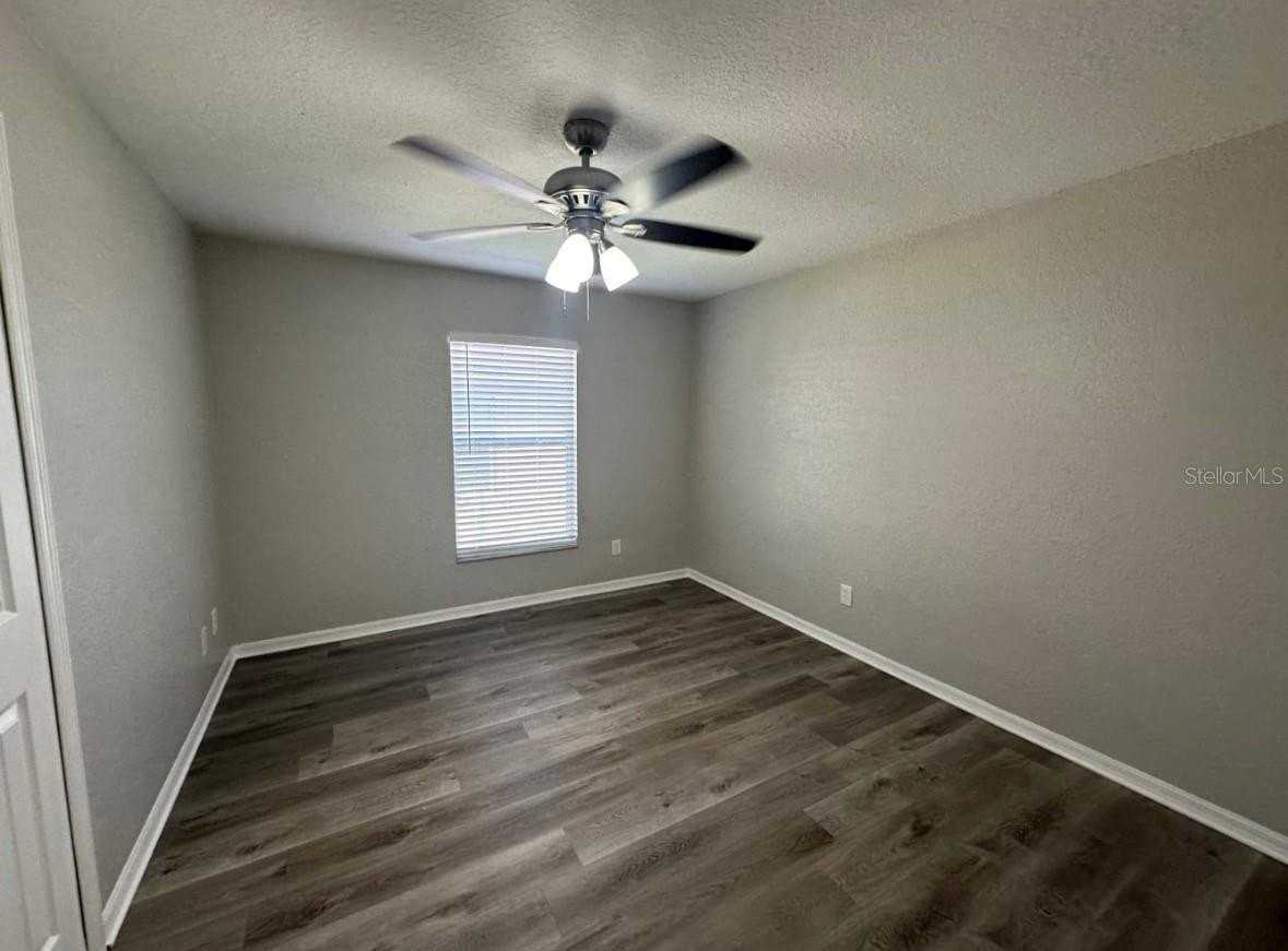 9725 Fox Hollow Rd - Photo 6 of 12