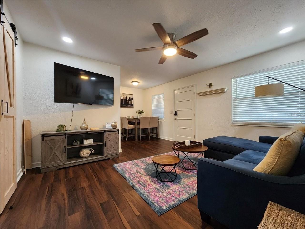 618 S Crest Ave - Photo 4 of 19