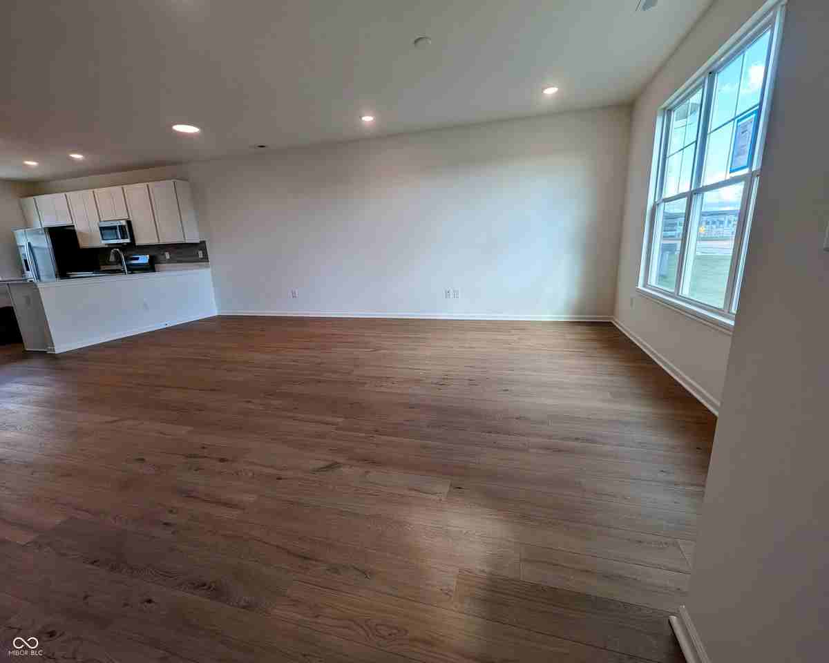 2650 Marjorie Ln - Photo 3 of 20