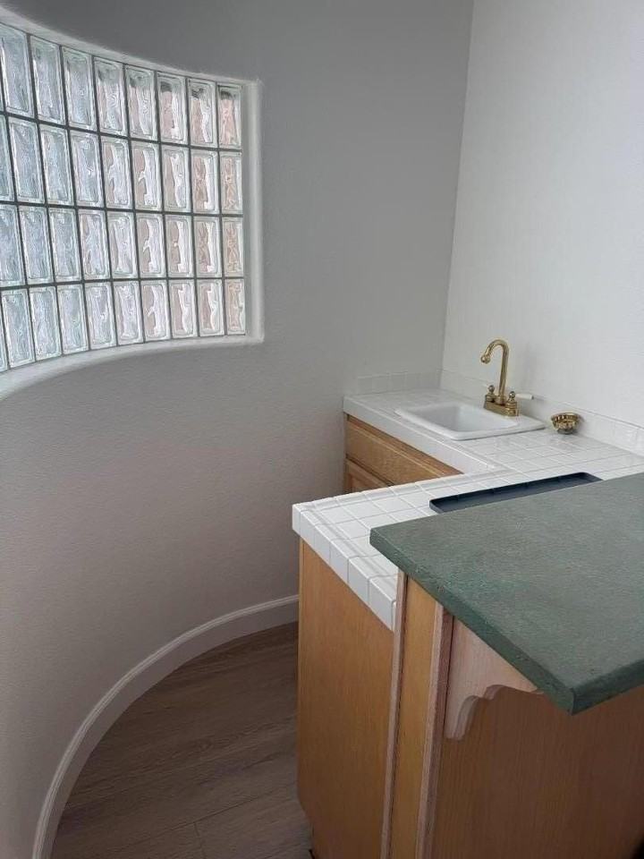 27 Tulip Ln - Photo 6 of 17