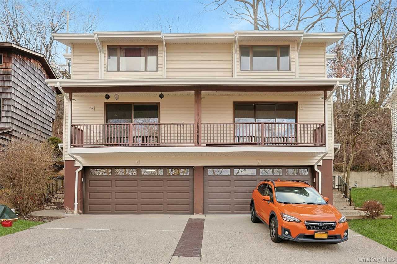 15 Longview Ct #15 - Photo 3 of 34