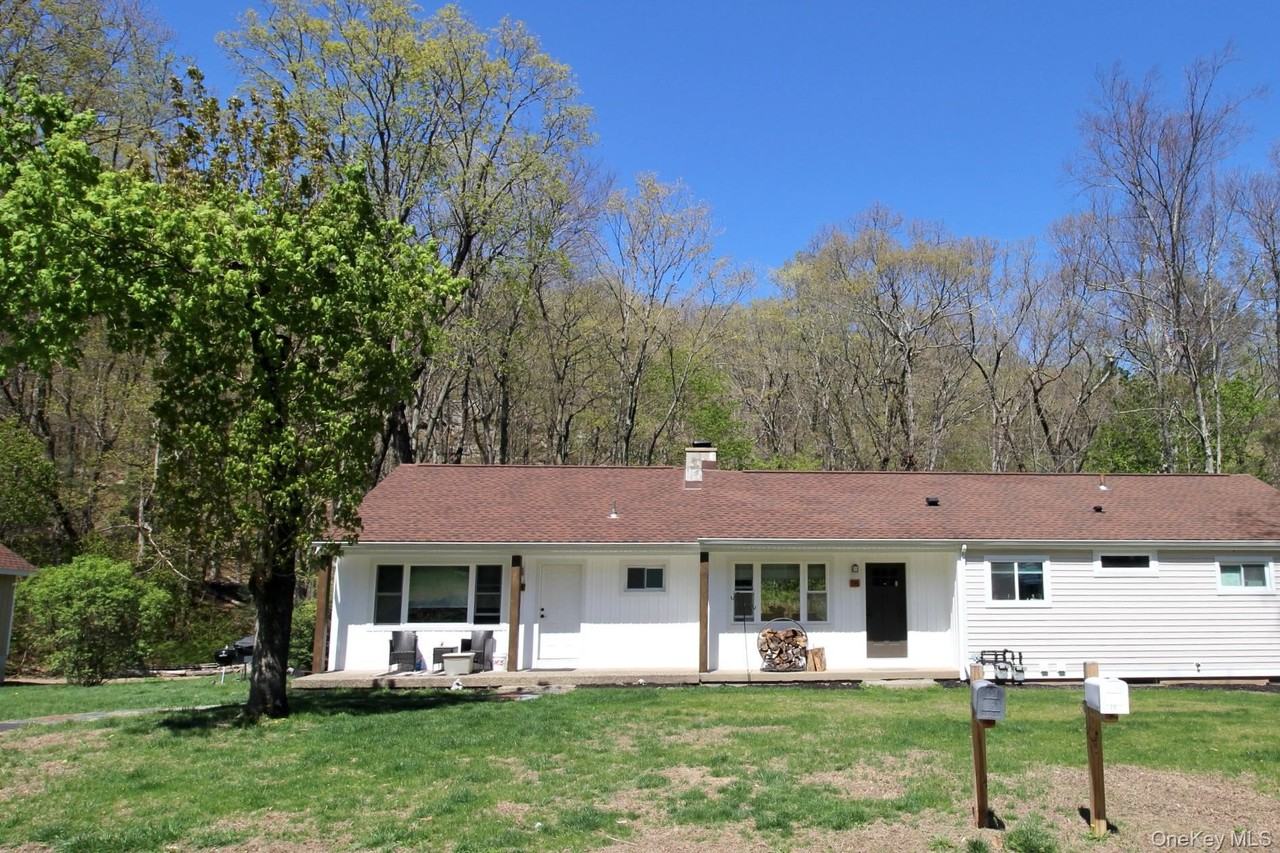 18 Mountain Rd - Photo 2 of 27