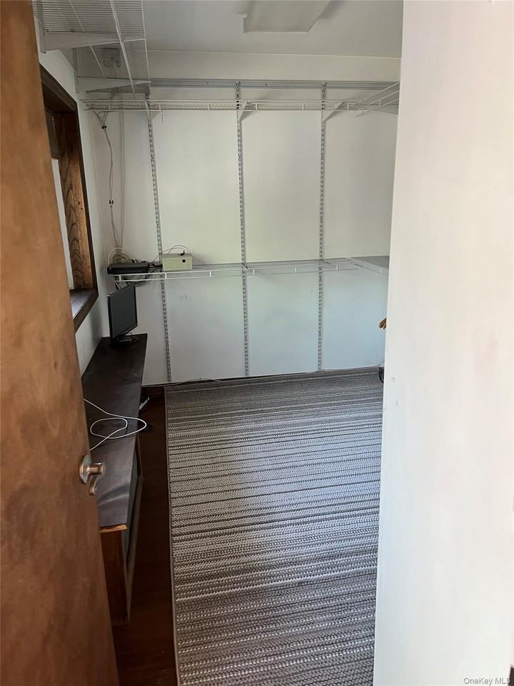 9105 107th Ave - Photo 2 of 15