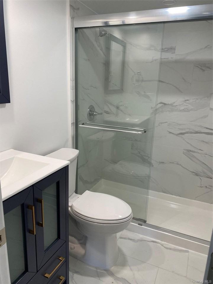 382 Deer Park Ave Unit B - Photo 2 of 5