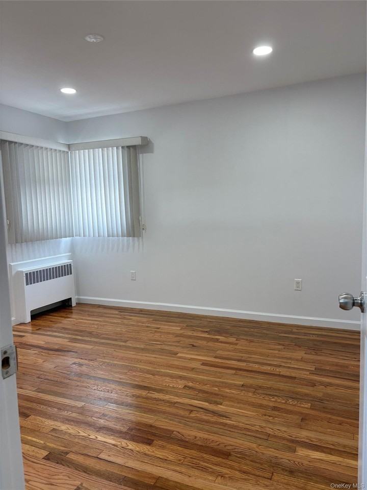 2262 Leighton Rd - Photo 3 of 12