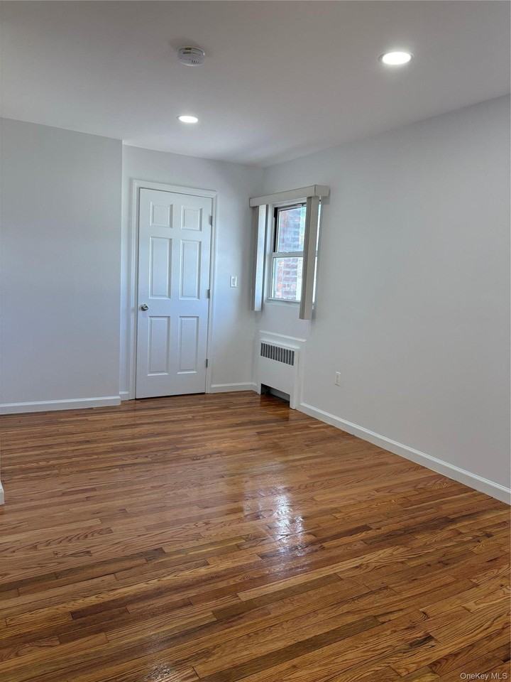 2262 Leighton Rd - Photo 4 of 12