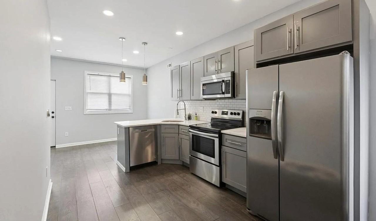 N Bouvier St - Photo 3 of 9