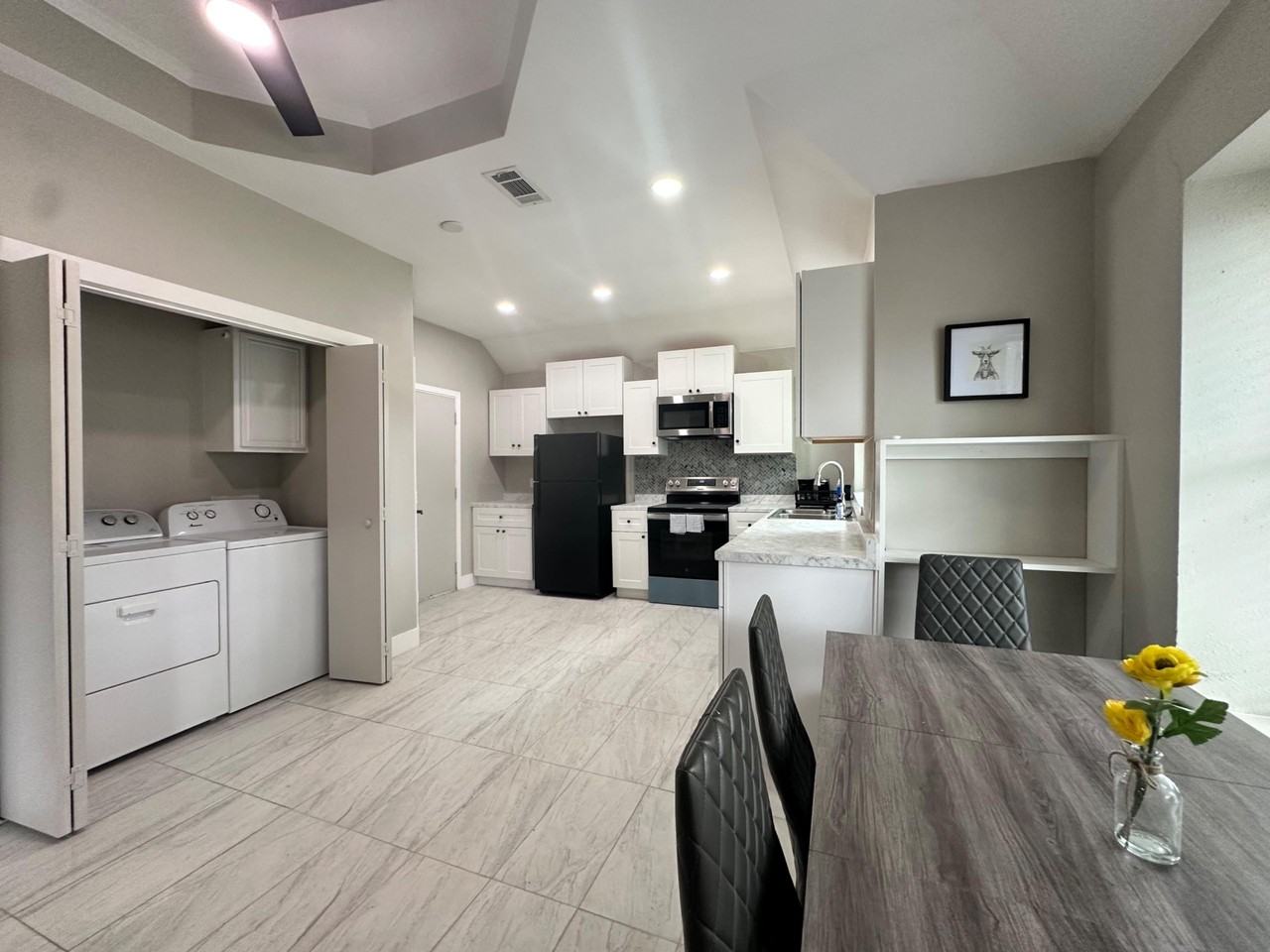 Briar Meadow Dr - Photo 7 of 10