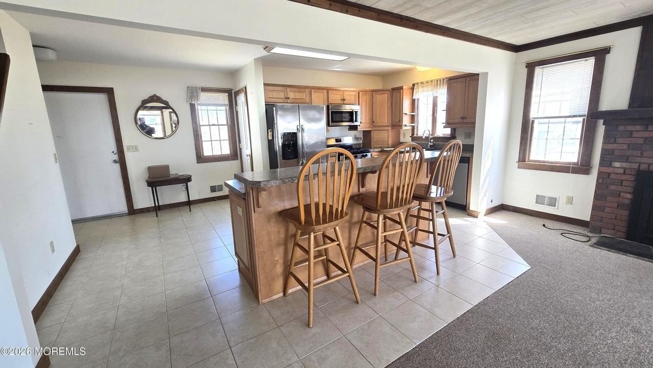 207 Bay Blvd - Photo 3 of 23