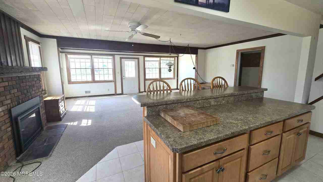 207 Bay Blvd - Photo 5 of 23