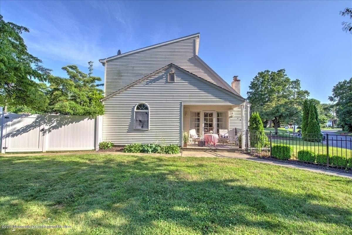 24 Mount Dr - Photo 3 of 23