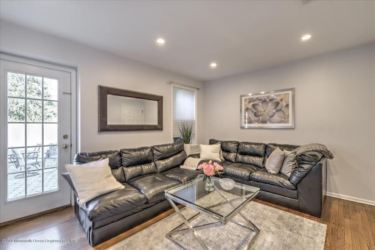 24 Mount Dr - Photo 5 of 23