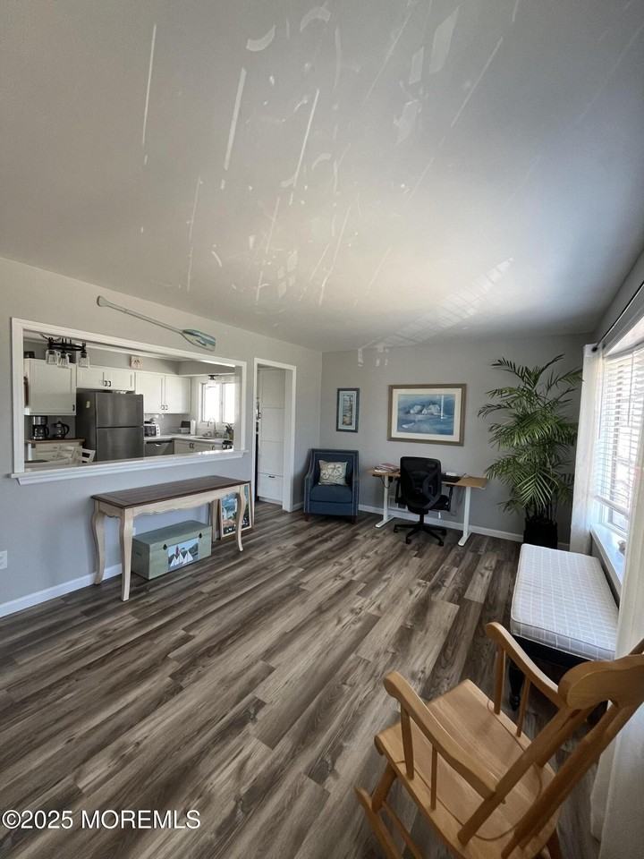 103 Chicago Ave - Photo 3 of 30