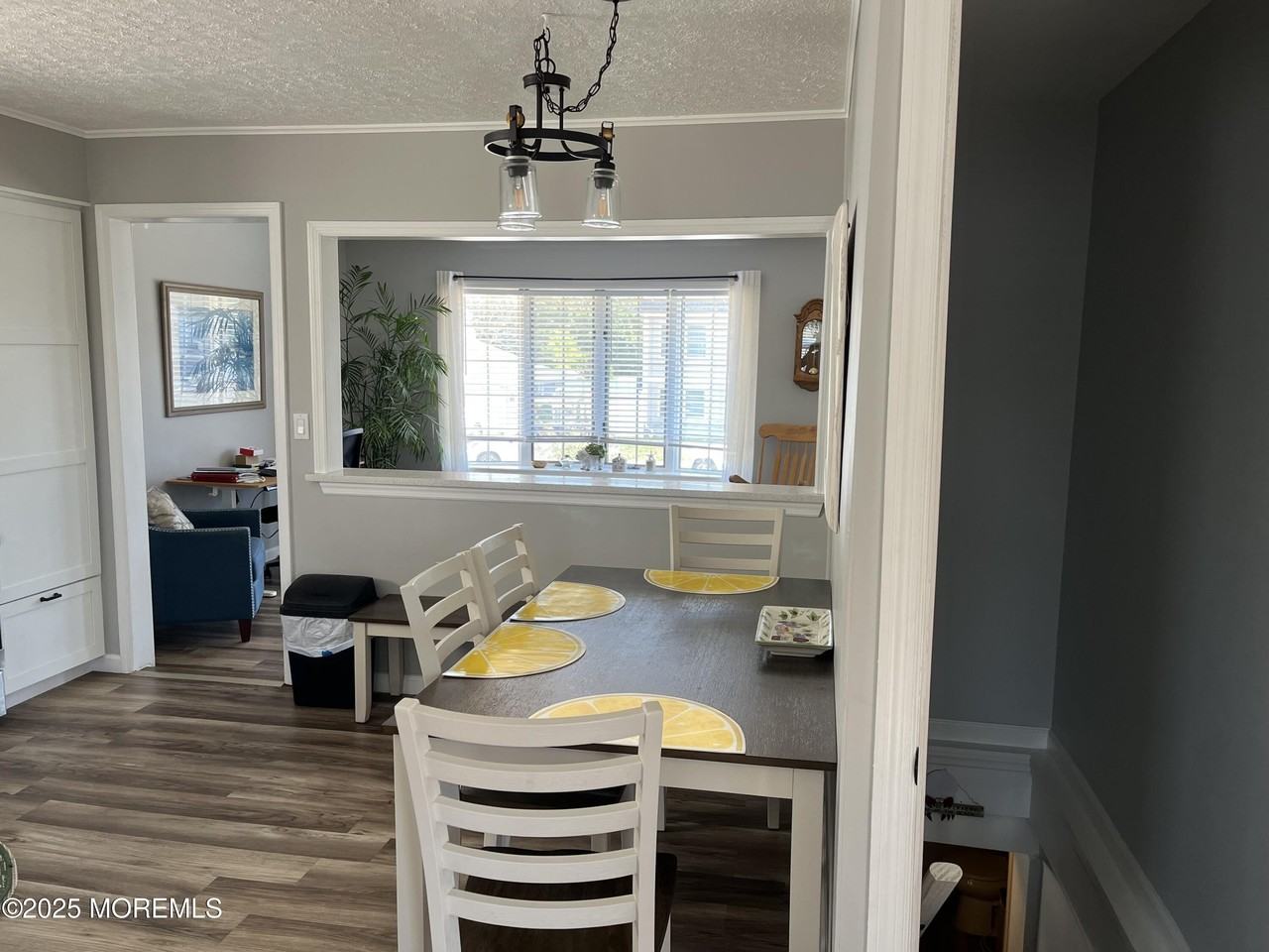 103 Chicago Ave - Photo 5 of 30