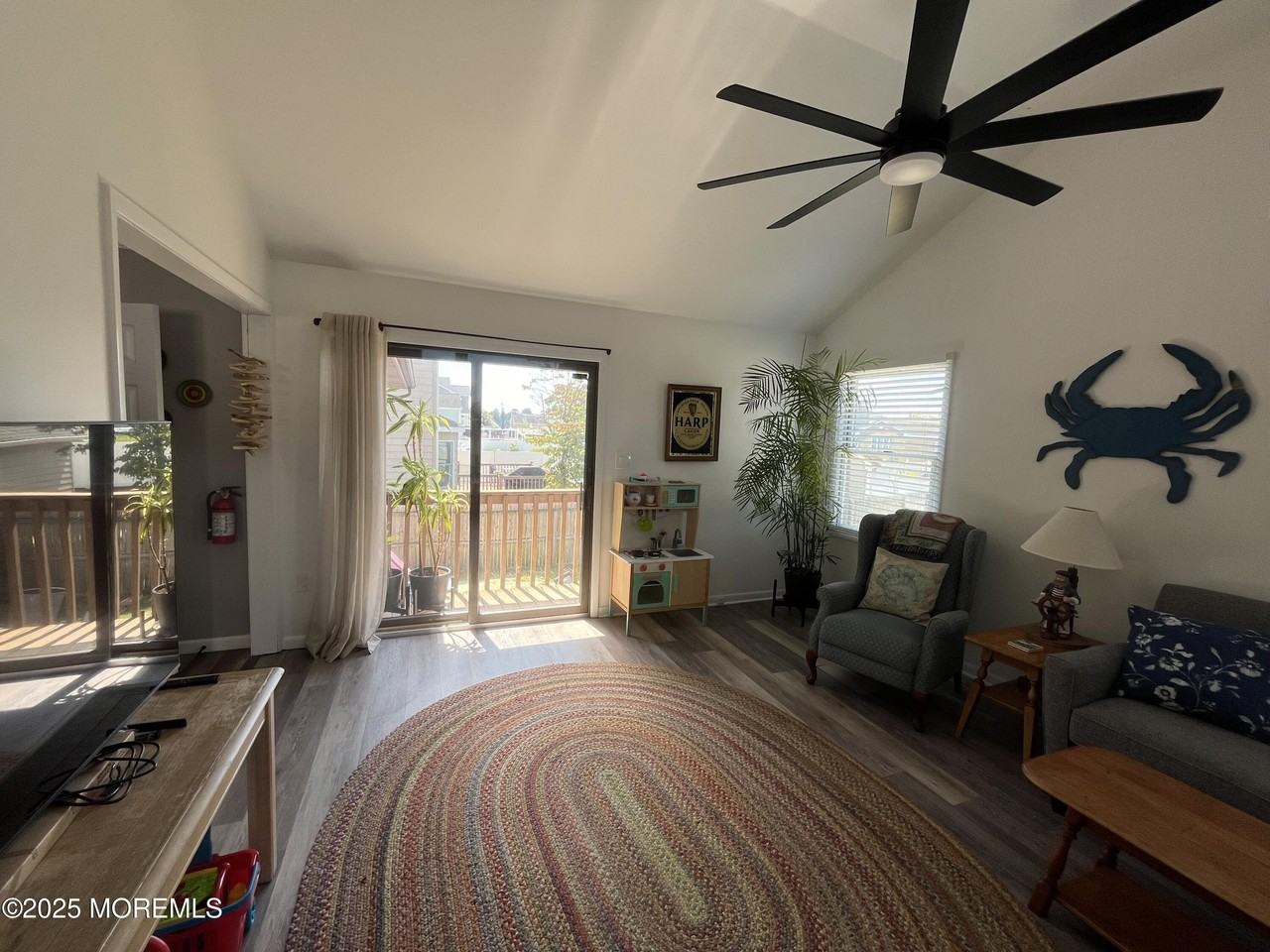 103 Chicago Ave - Photo 7 of 30