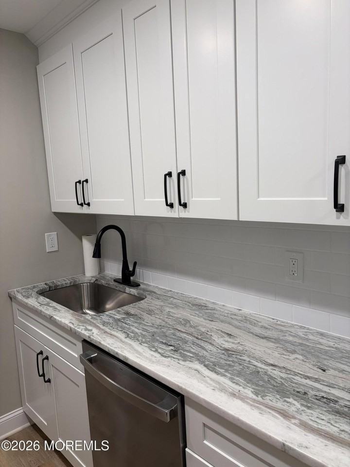 204 Covered Bridge Blvd - Photo 6 of 16