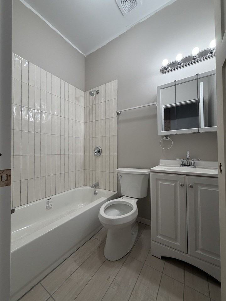 24 N Pulaski Rd #1F - Photo 4 of 4