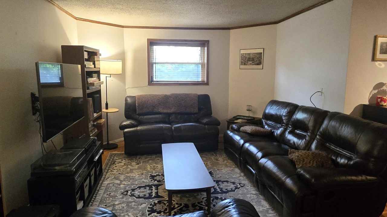 4215 N Sheridan Rd #G - Photo 3 of 19