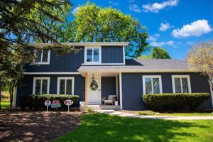 featured image of 2S316 Arrowhead Dr